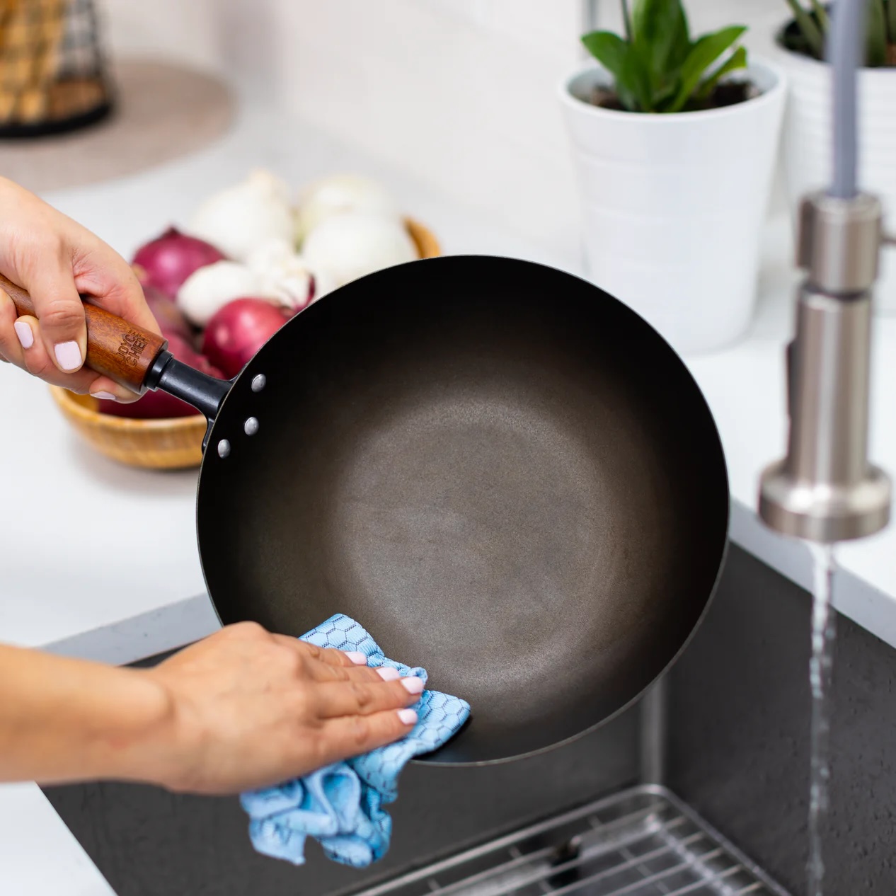 Joyce Chen Classic Stir Fry-pan i kolstål 24 cm - Bild 3